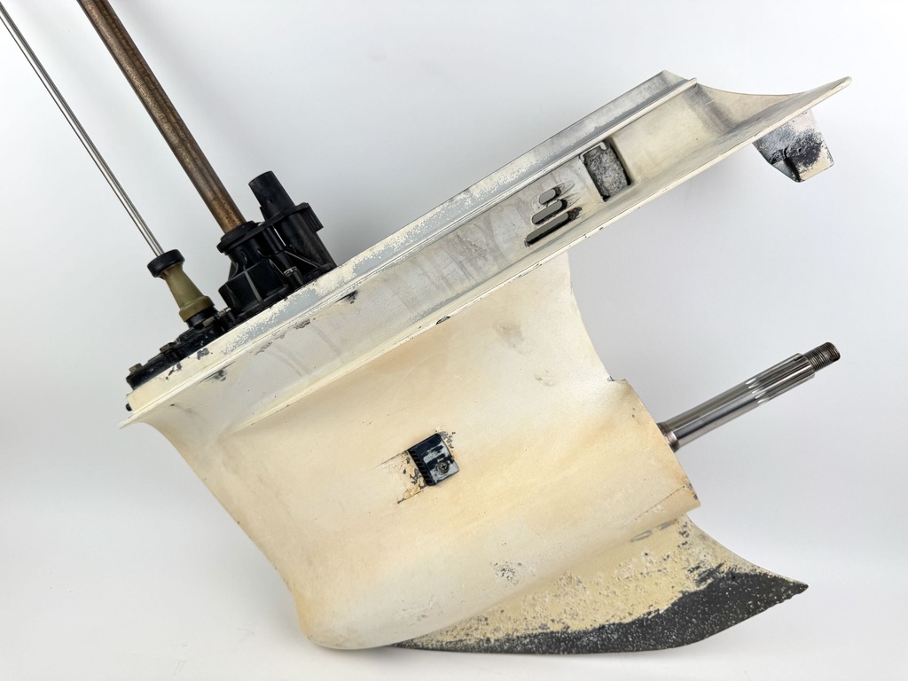 2005 Evinrude 250 HP 2 Stroke  Etec 25' XL Lower Unit Gear Case RH M1