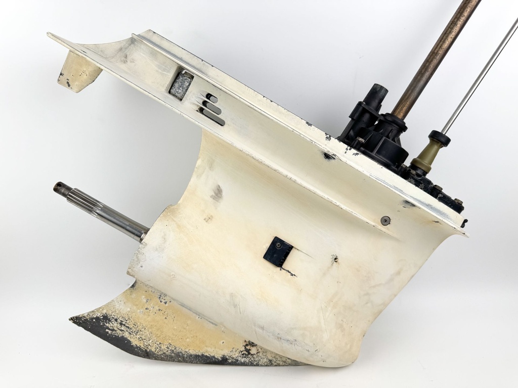 2005 Evinrude 250 HP 2 Stroke  Etec 25' XL Lower Unit Gear Case RH M1