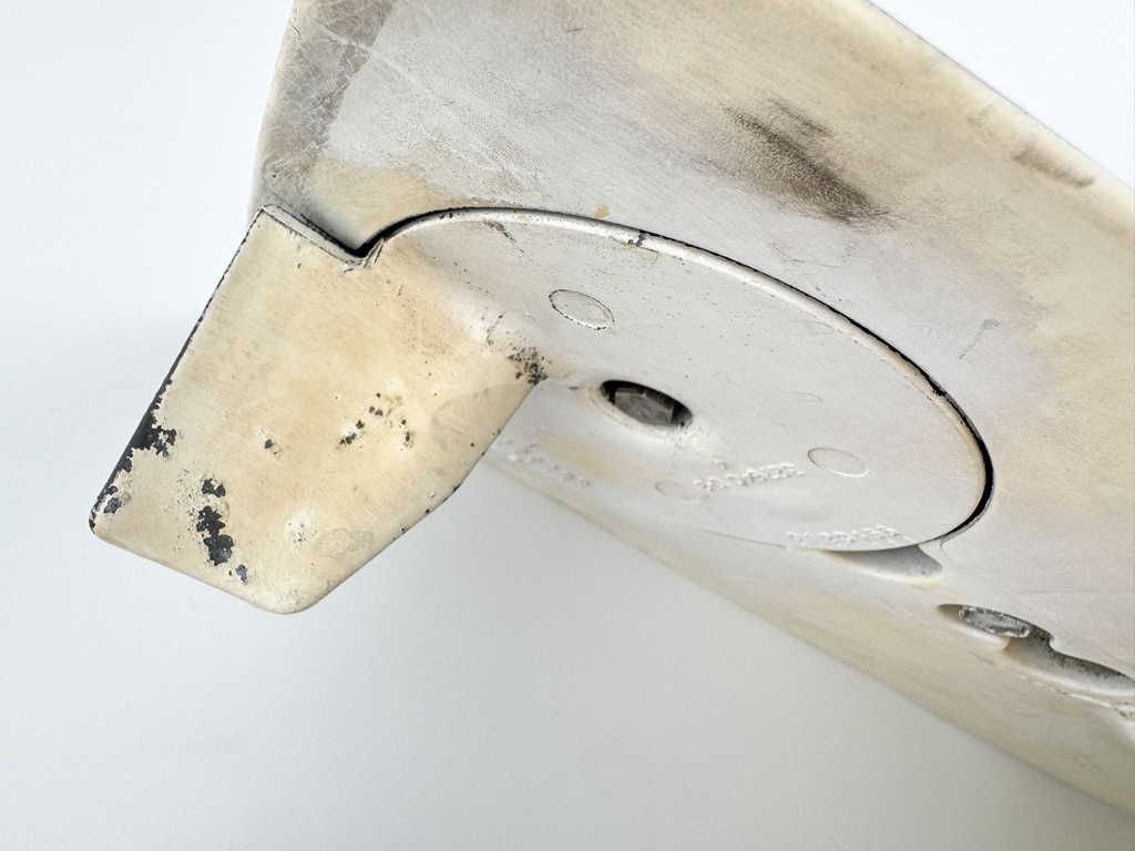 2005 Evinrude 250 HP 2 Stroke  Etec 25' XL Lower Unit Gear Case RH M1