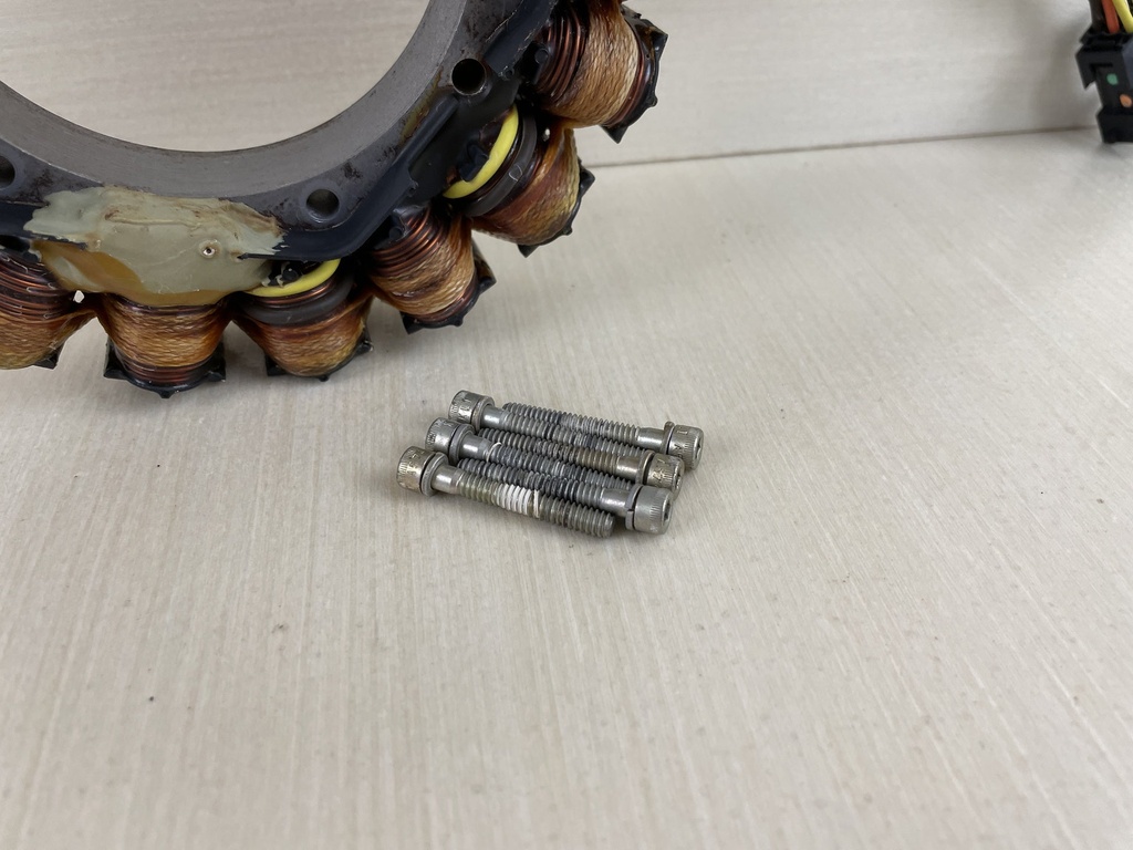 2007 Evinrude Etec 115HP 2 Stroke Outboard Stator Assembly 0586948