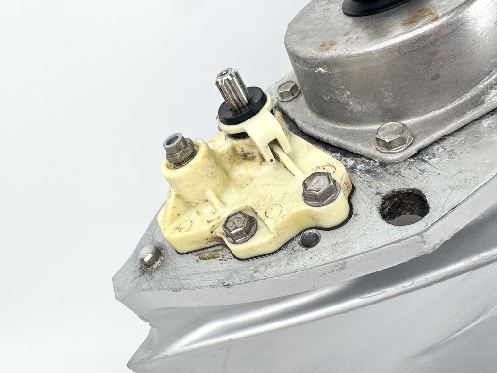 Mercury Verado 225 250 300 HP CXXL 30" Counter LH Lower Unit 5.44" 1.85:1