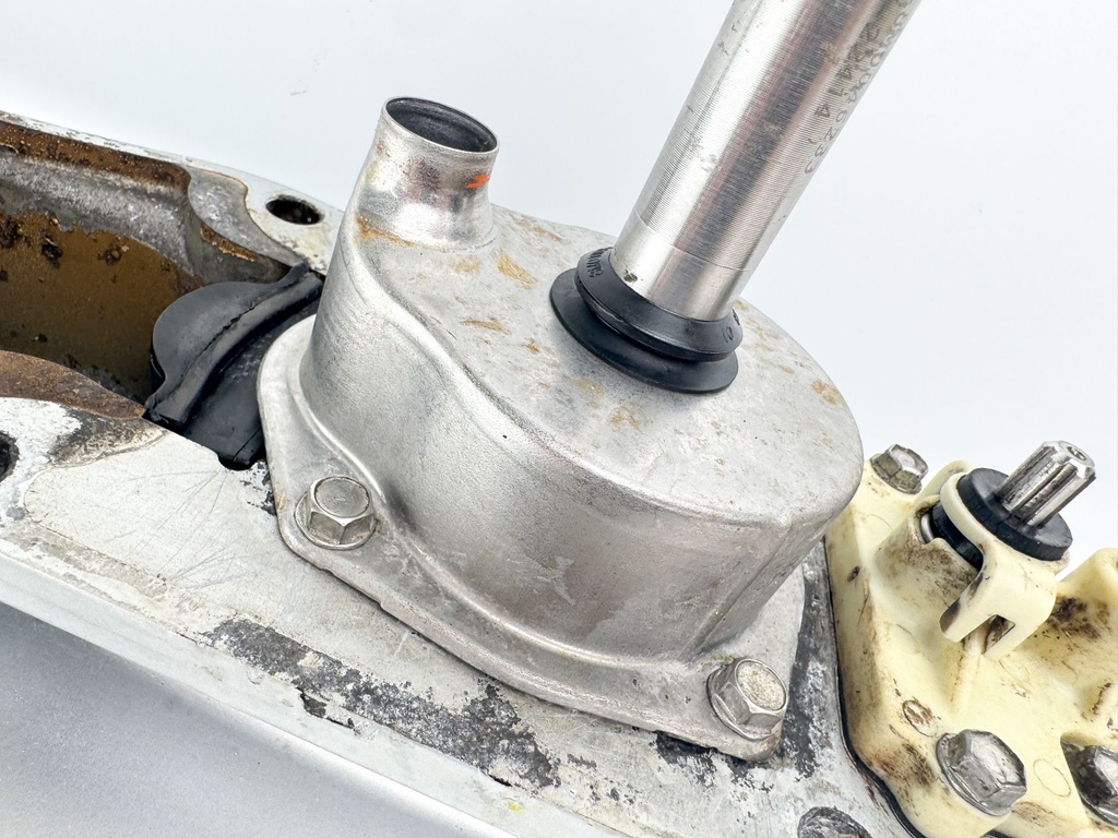 Mercury Verado 225 250 300 HP CXXL 30" Counter LH Lower Unit 5.44" 1.85:1