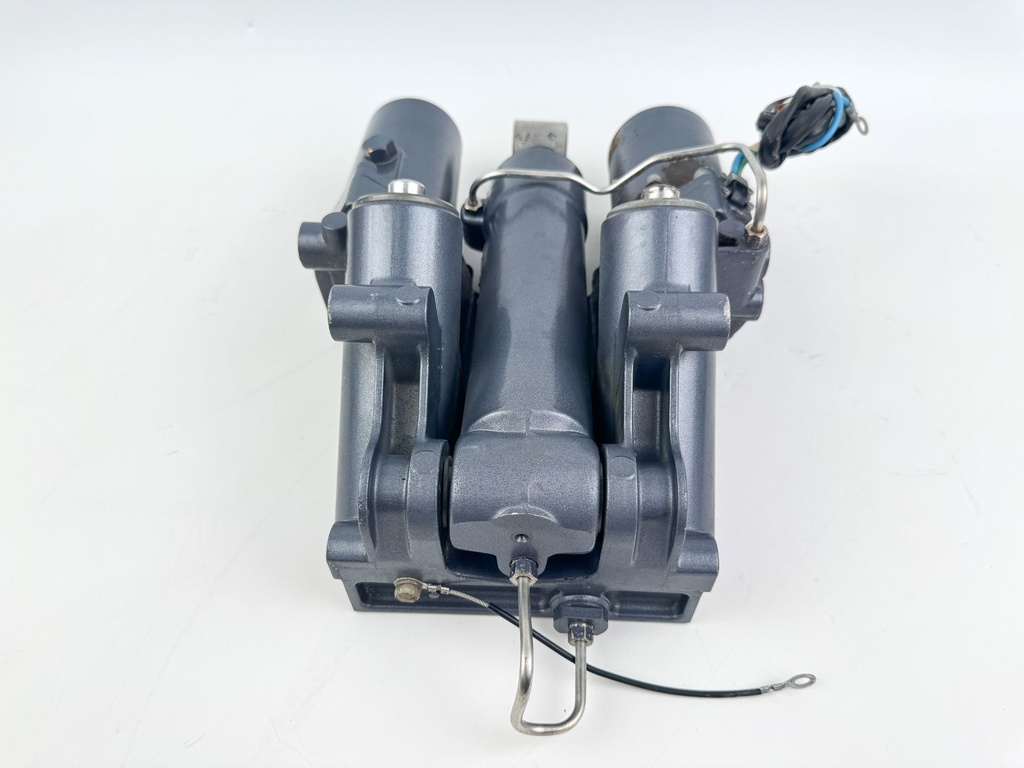 02-18 Yamaha 200 225 250 300 HP 4 Stroke Outboard Power Trim Tilt Unit - Used