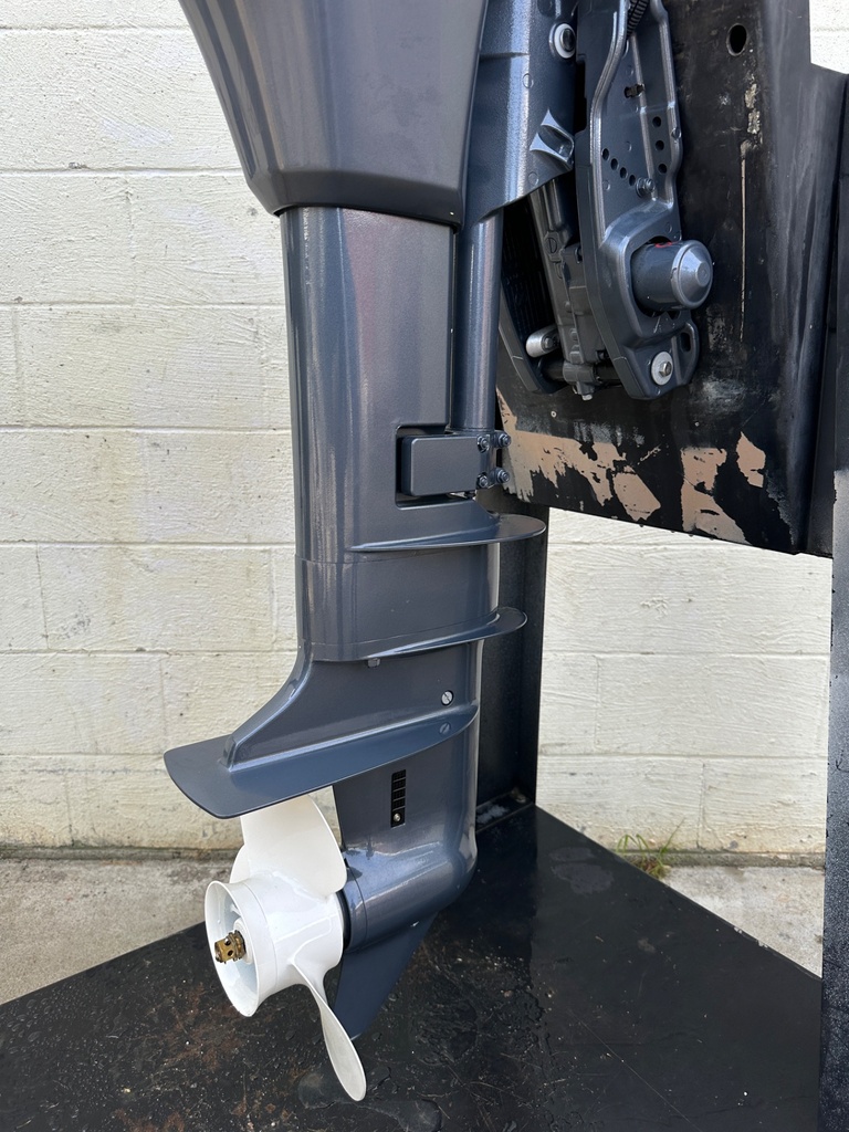 2025 Yamaha 9.9HP 4 Stroke Outboard Engine W/ Tiller Handle - Brand New