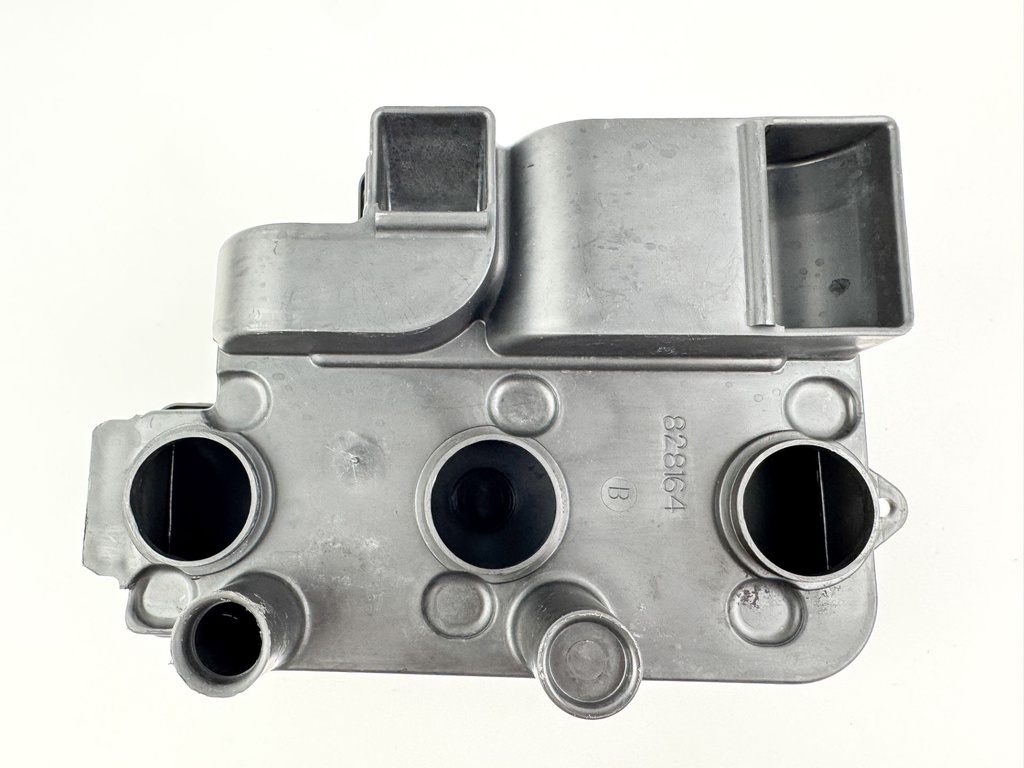 2005 Mercury 50 HP 2 Stroke Outboard Intake Air Silencer Assembly 828164 OEM