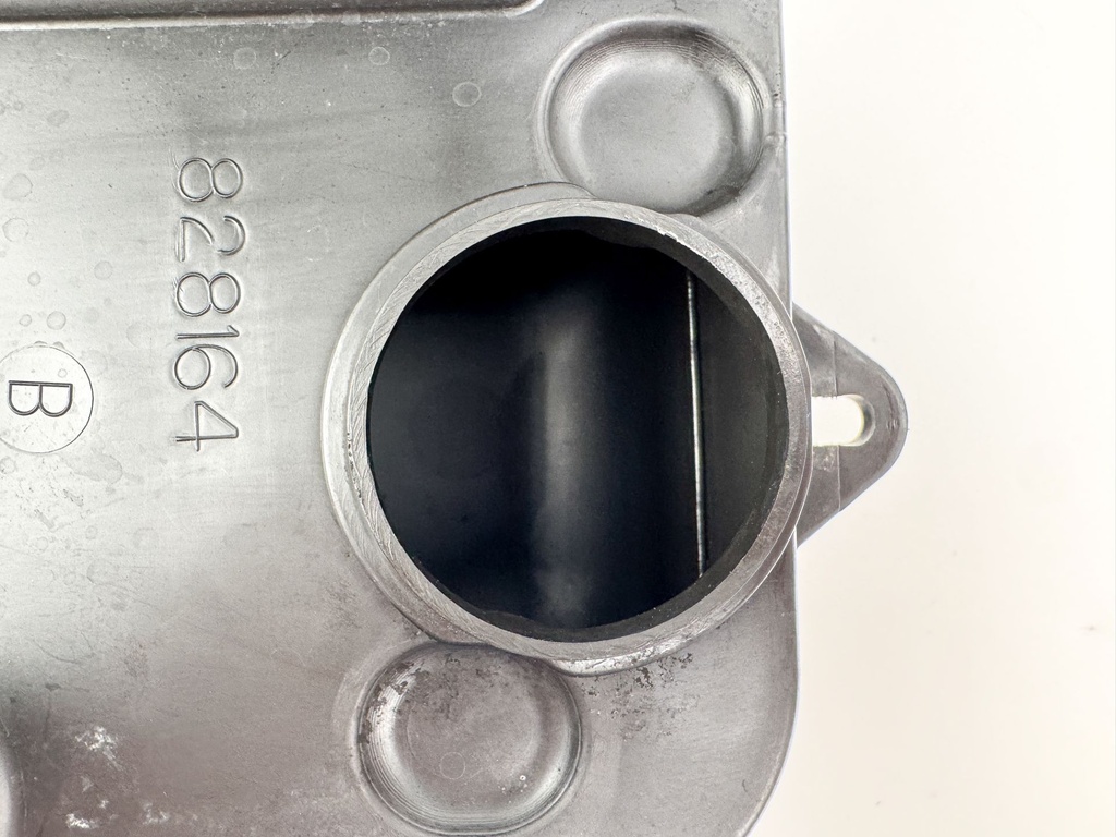 2005 Mercury 50 HP 2 Stroke Outboard Intake Air Silencer Assembly 828164 OEM