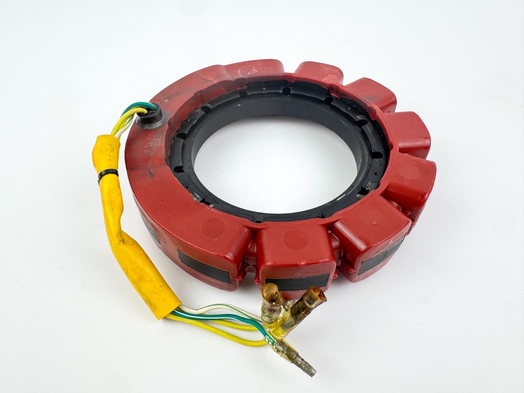 2005 Mercury 50 HP 2 Stroke Outboard Stator Assembly 832075A21 OEM