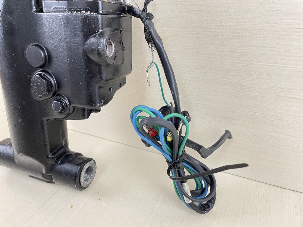 2007 Evinrude Etec 115HP 2 Stroke Outboard Trim & Tilt Assembly 5008949