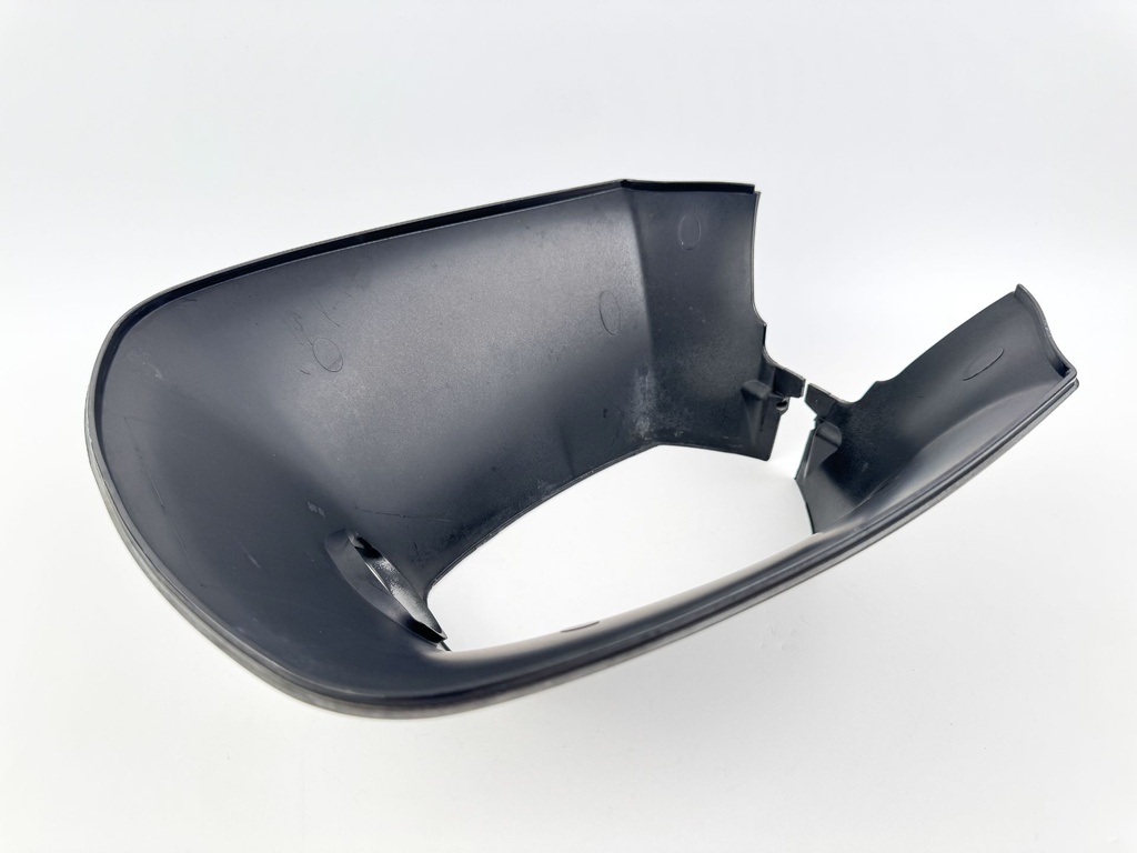 2005 Mercury 50 HP 2 Stroke Outboard Lower Apron Cover 828466A1 OEM