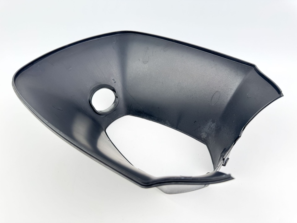 2005 Mercury 50 HP 2 Stroke Outboard Lower Apron Cover 828466A1 OEM