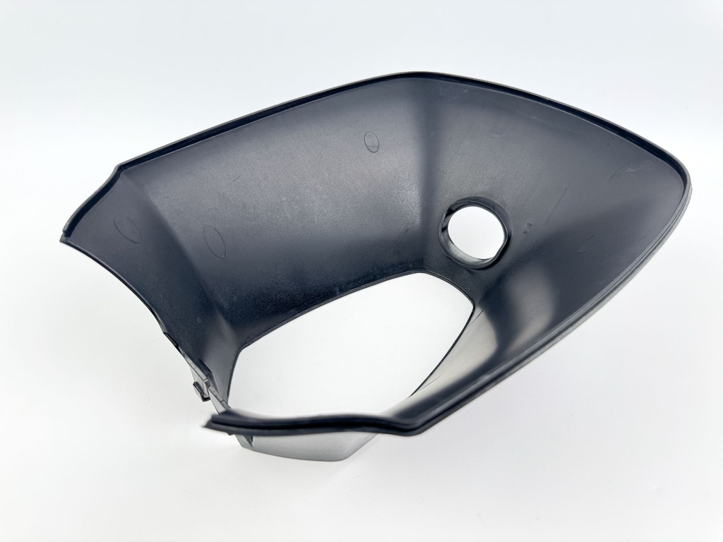 2005 Mercury 50 HP 2 Stroke Outboard Lower Apron Cover 828466A1 OEM