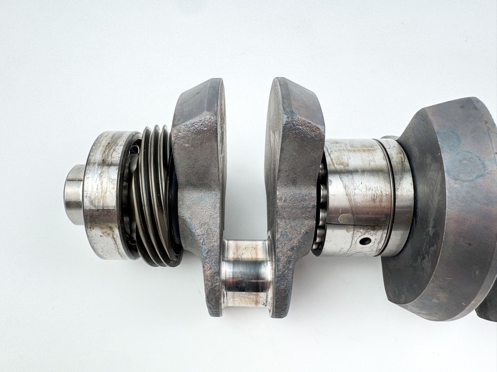 2005 Mercury 50 HP 2 Stroke Outboard Crankshaft 827954T3 OEM