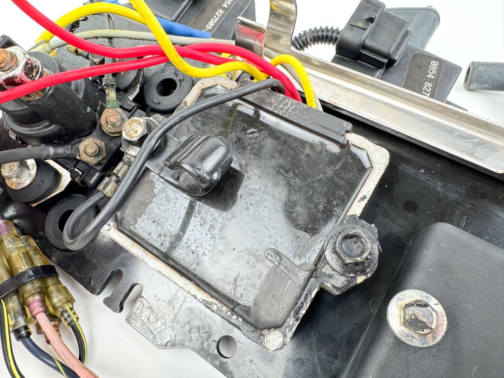 2005 Mercury 50 HP 2 Stroke Outboard Complete Electrical Plate 850221A2 OEM