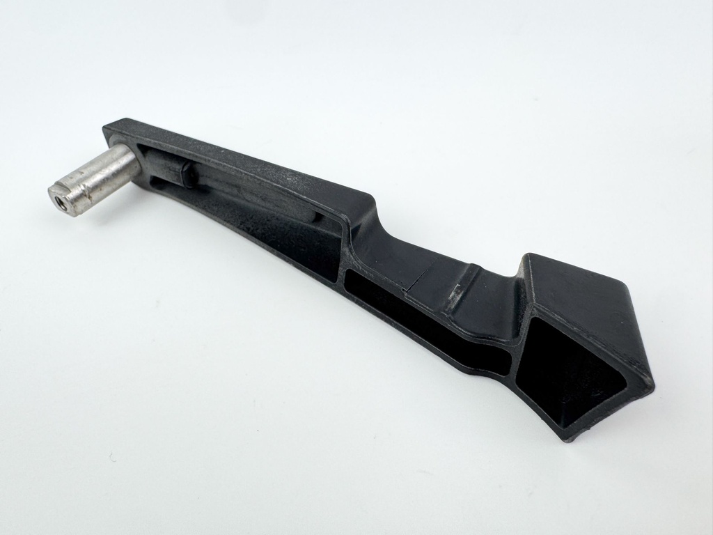 2005 Mercury 50 HP 2 Stroke Outboard Back Latch Handle 823573F1 OEM