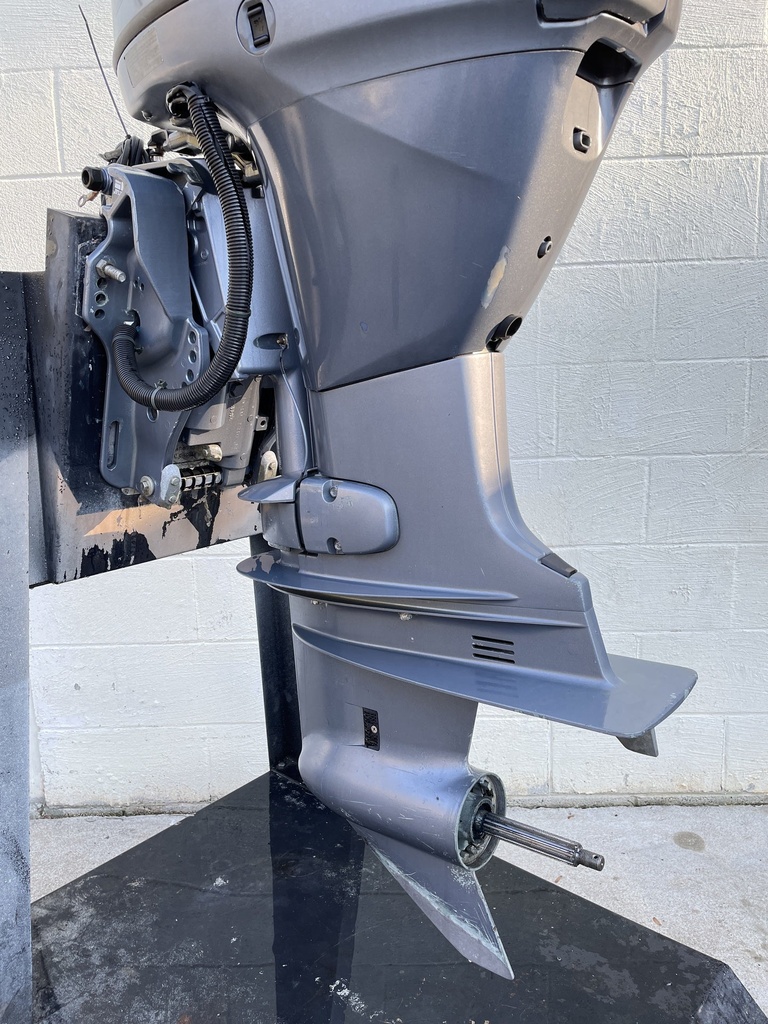 2005 Yamaha 60HP 4 Stroke Outboard W/ 20" Shaft - High Thrust