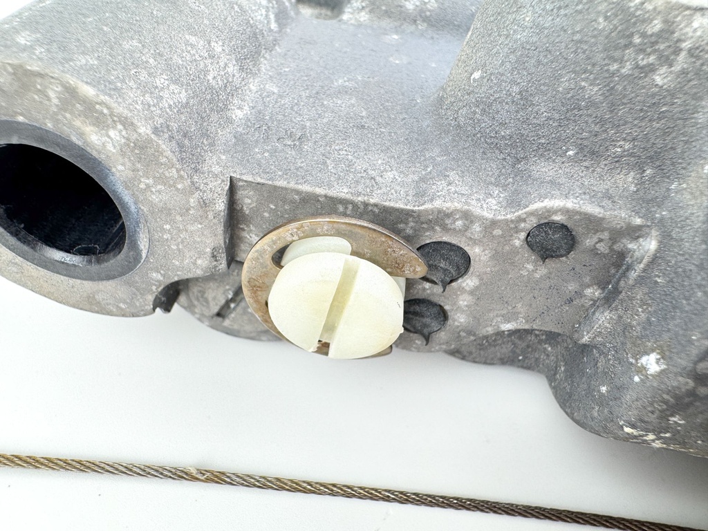 2005 Mercury 50 HP 2 Stroke Outboard Power Trim Tilt Unit 822344T10 OEM