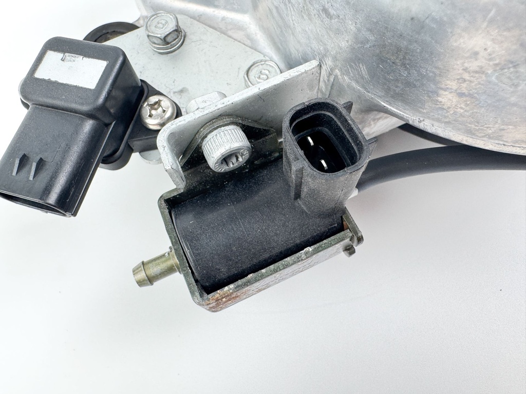 2002-2003 Yamaha 200 HP 2 Stroke Outboard Vapor Separator Tank VST 68F-13907-01-00