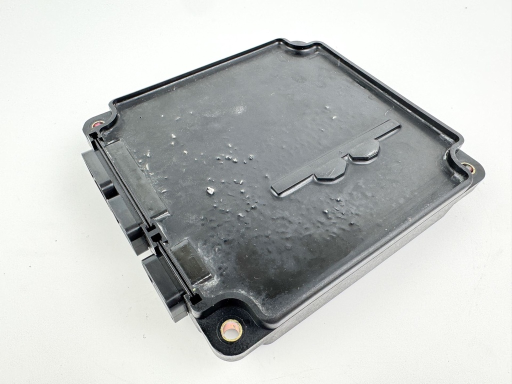 2002-2003 Yamaha 200 HP 2 Stroke Outboard Engine Control Unit ECU 68F-8591A-20-00