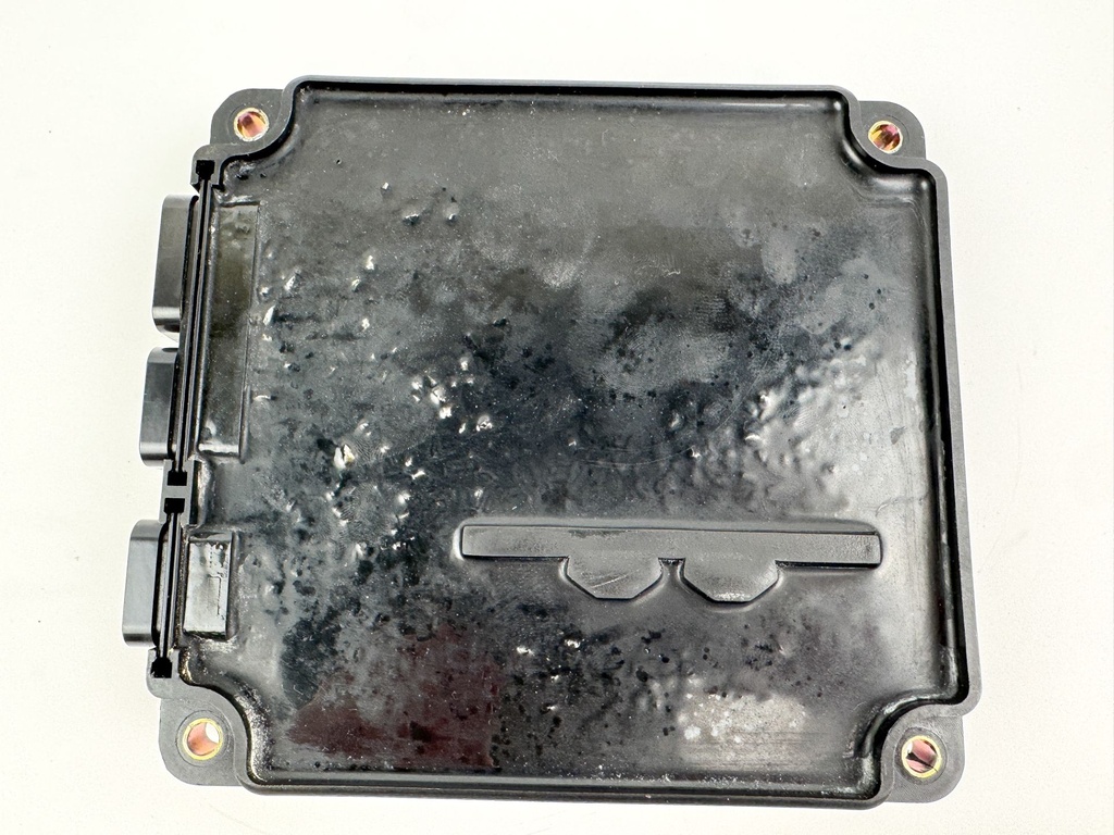 2002-2003 Yamaha 200 HP 2 Stroke Outboard Engine Control Unit ECU 68F-8591A-20-00