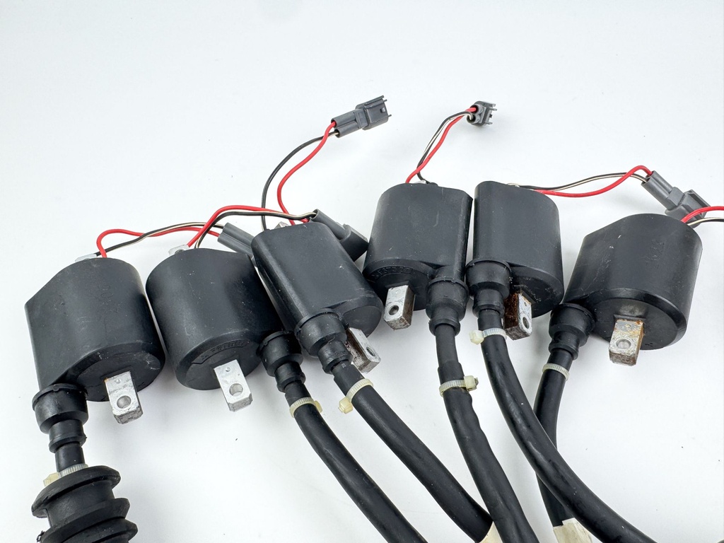 2002-2003 Yamaha 200 HP 2 Stroke Outboard Ignition Coil Set 68F-82310-11-00