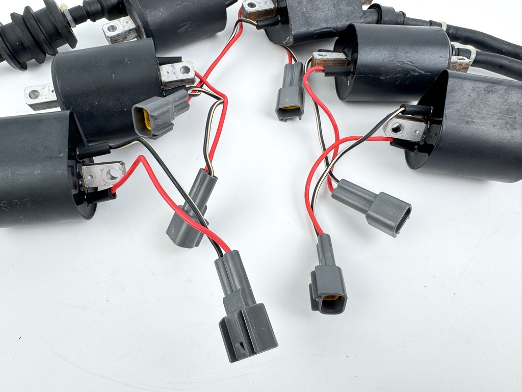 2002-2003 Yamaha 200 HP 2 Stroke Outboard Ignition Coil Set 68F-82310-11-00