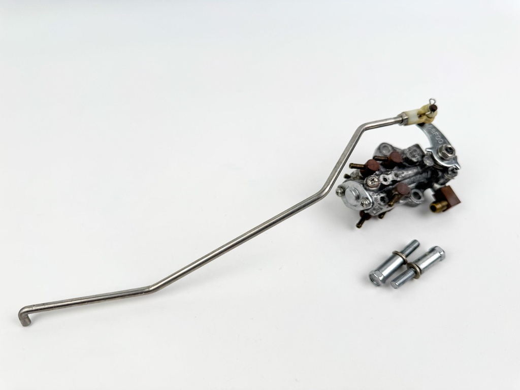 2002-2003 Yamaha 200 HP 2 Stroke Oil Injection Pump Assembly 68F-13200-02-00