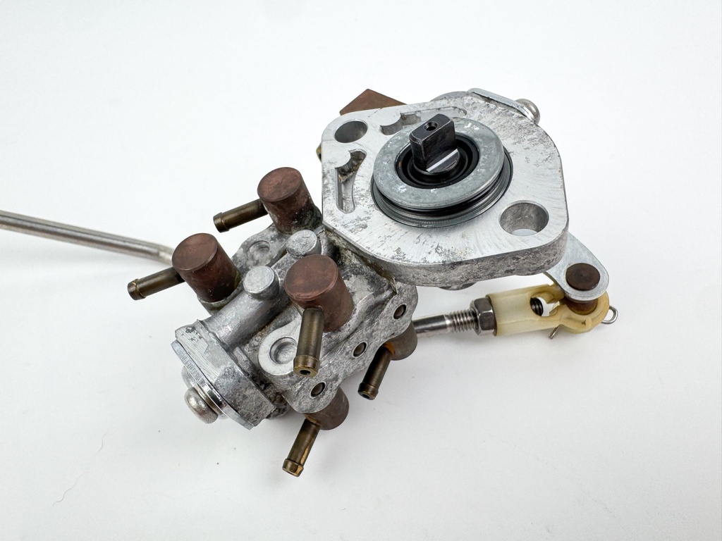 2002-2003 Yamaha 200 HP 2 Stroke Oil Injection Pump Assembly 68F-13200-02-00