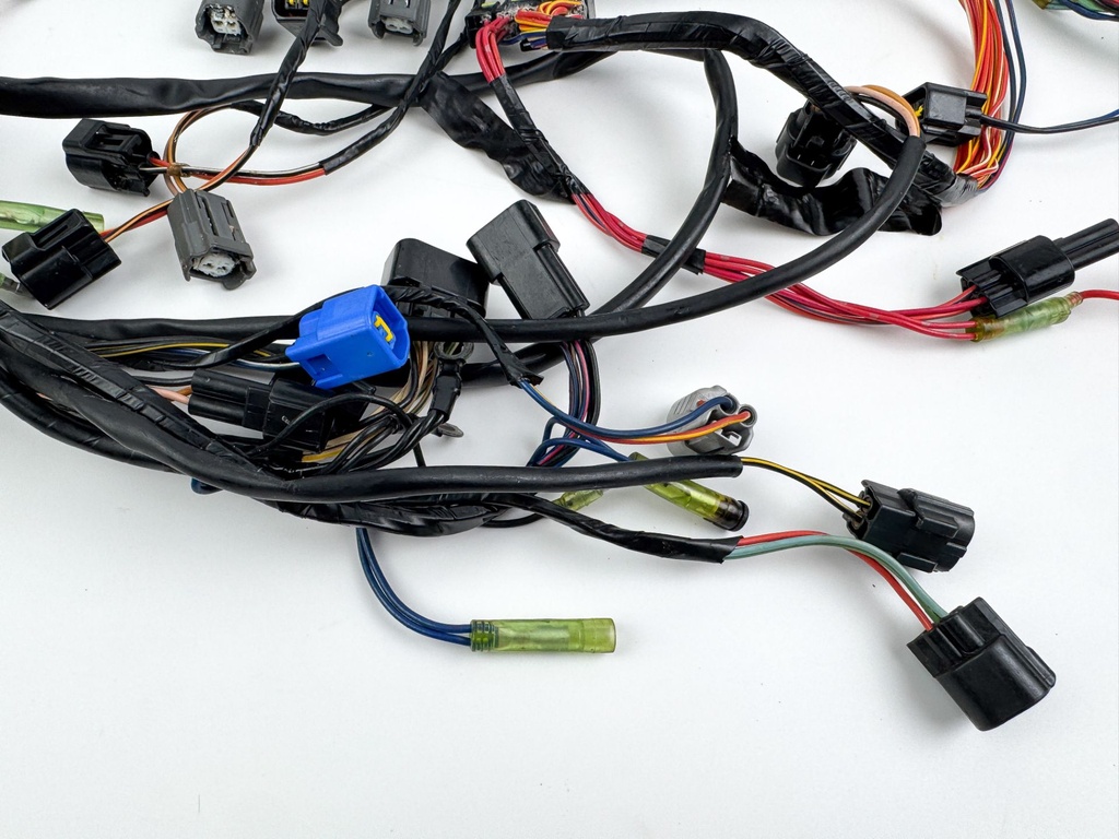 2002-2003 Yamaha 200 HP 2 Stroke Outboard Engine Wire Harness 68F-82590-20-00
