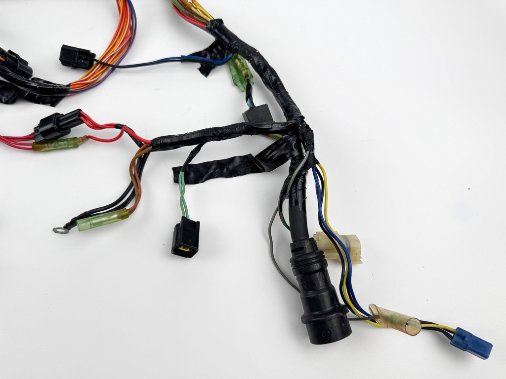 2002-2003 Yamaha 200 HP 2 Stroke Outboard Engine Wire Harness 68F-82590-20-00