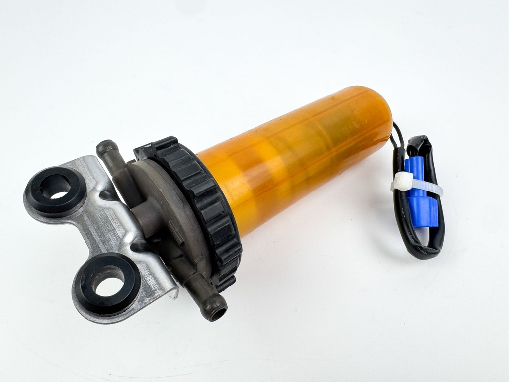 2004 Yamaha 250 HP 2 Stroke Outboard Fuel Filter Assembly 68F-24560-00-00