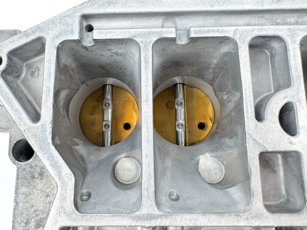 2005 Yamaha 300 HP 2 Stroke Outboard Throttle Body Assembly 6D0-13751-01-00