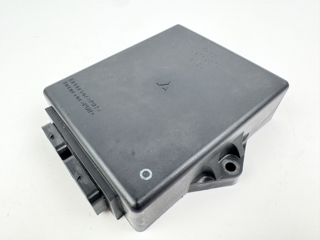 2006 Yamaha 300 HP 2 Stroke Outboard  HPDI Engine Control Unit ECU 6D0-8591A-14-00