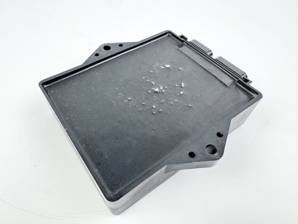 2005 Yamaha 300 HP 2 Stroke Outboard HPDI Engine Control Unit ECU 6D0-8591A-11-00