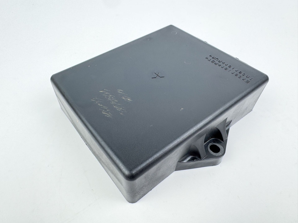 2005 Yamaha 300 HP 2 Stroke Outboard HPDI Engine Control Unit ECU 6D0-8591A-11-00