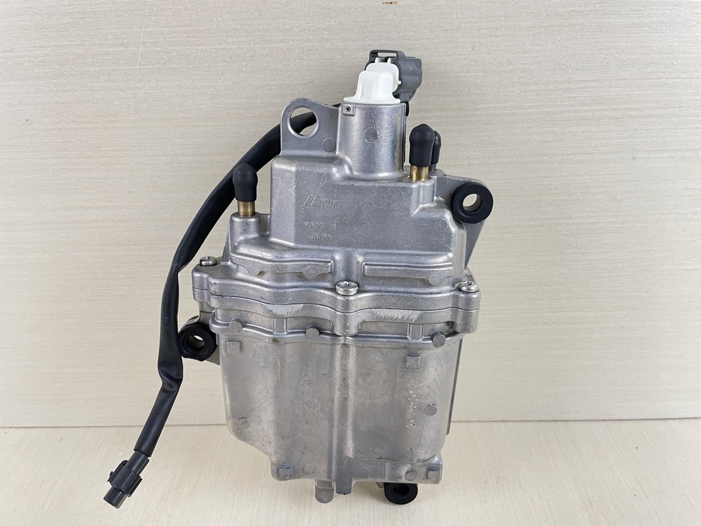 2009 Suzuki 90HP DF90 4 Stroke Fuel Vapor Separator Assembly VST 15600-87L20