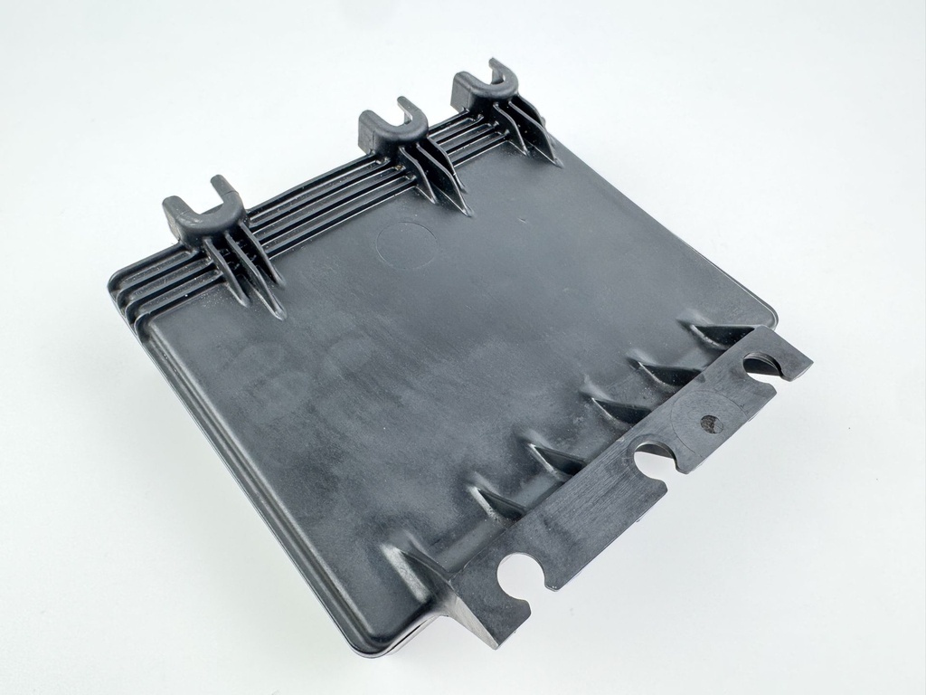 2005 Evinrude 250 HP 2 Stroke Outboard Engine Control Unit ECU 0586707 OEM