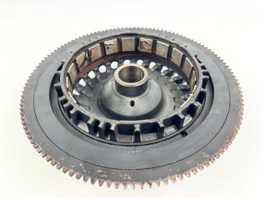 Evinrude Etec 2 Stroke Outboard 225 250 300 HP Flywheel 0586814 - Repair
