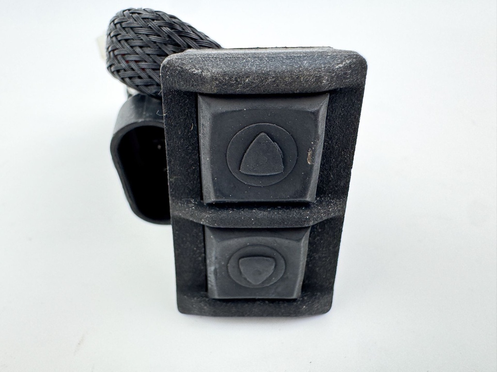 2005 Evinrude 250 HP 2 Stroke Outboard Trim Switch 0586789 OEM