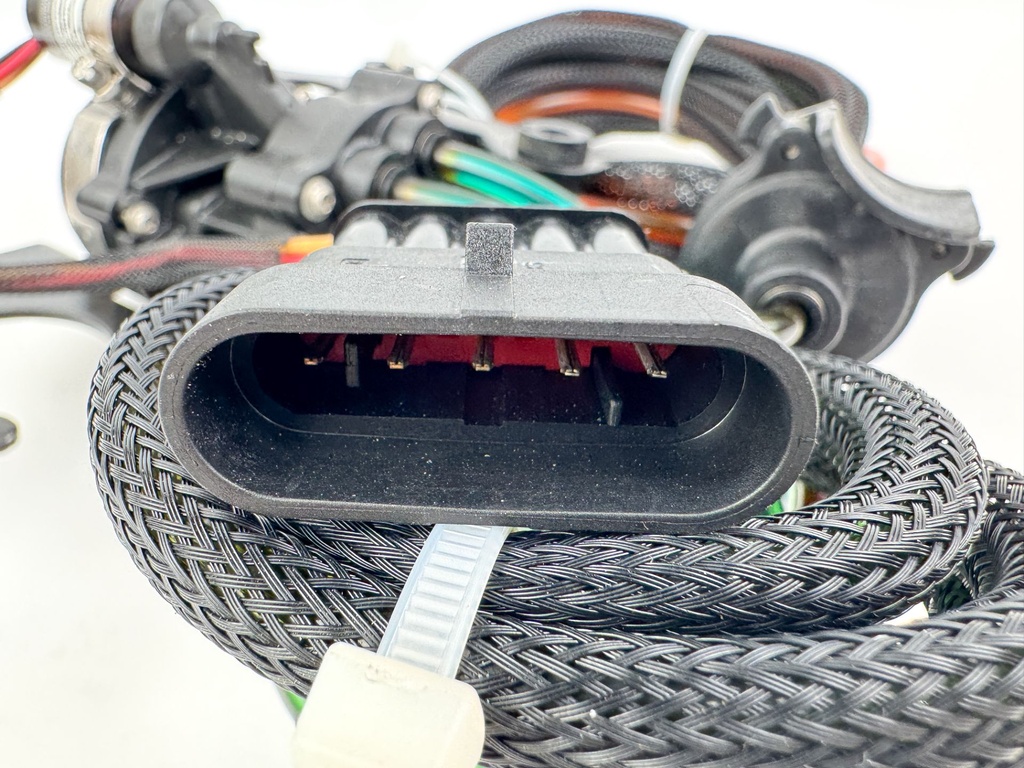 2005 Evinrude 250 HP 2 Stroke Outboard Oil Pump 5005698 OEM