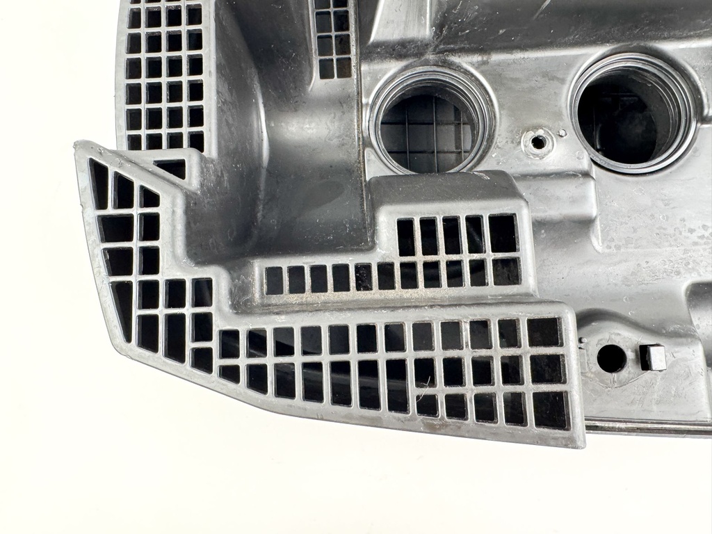 Evinrude 200 225 250 HP Etec 2 Stroke Intake Air Silencer Assembly 5005908