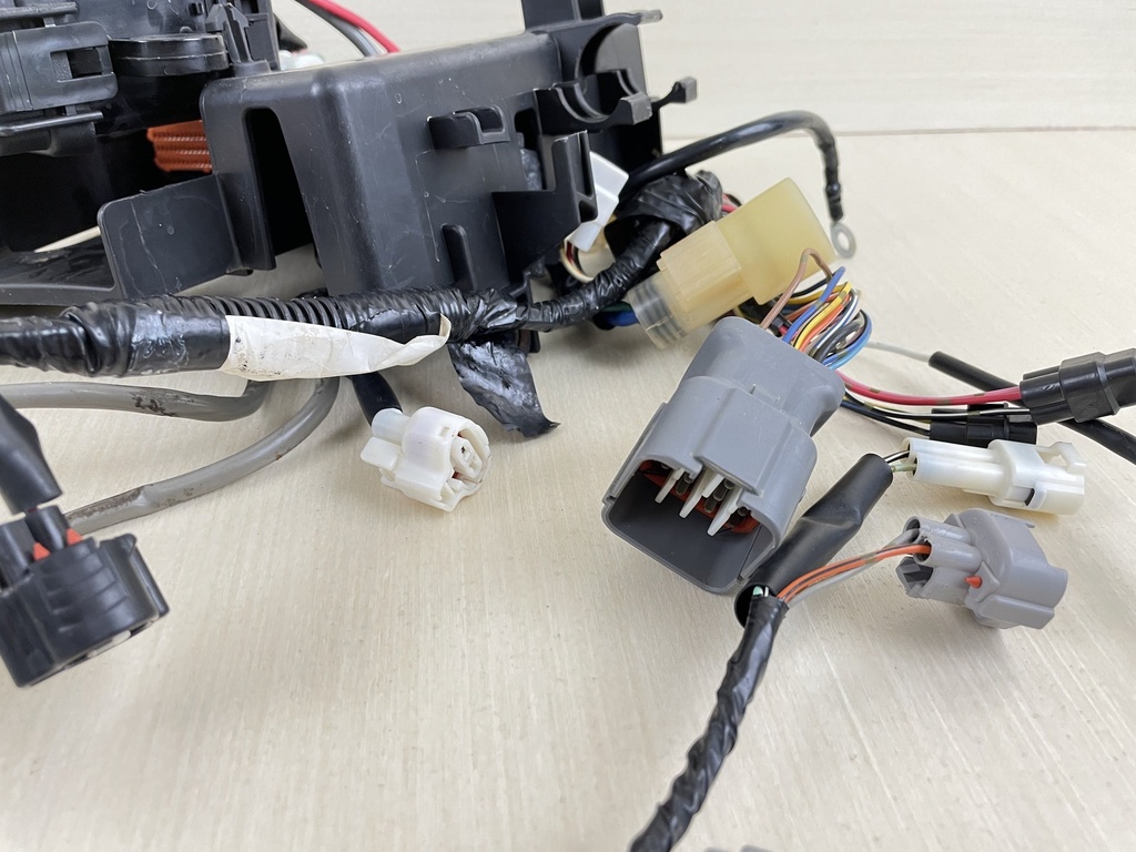 2009 Suzuki 90HP DF90 4 Stroke Outboard Engine Wire Harness 36610-87L21