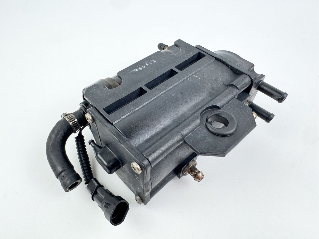 2005 Evinrude 250 HP 2 Stroke Outboard Vapor Separator Tank VST 5006063 OEM