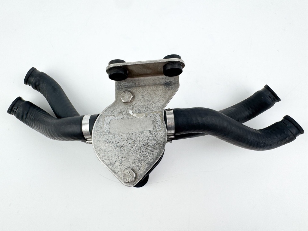 2005 Evinrude 250 HP 2 Stroke Outboard Pressure Relief Valve 5005775 OEM