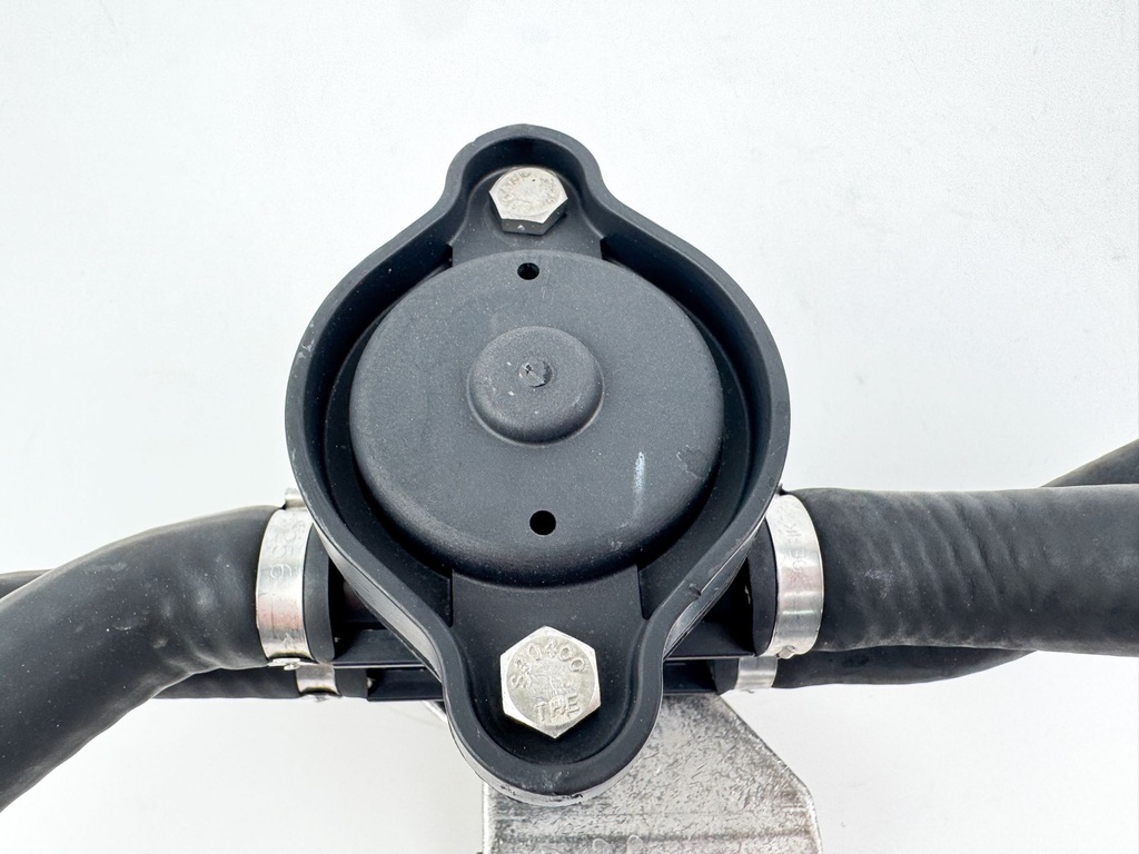 2005 Evinrude 250 HP 2 Stroke Outboard Pressure Relief Valve 5005775 OEM