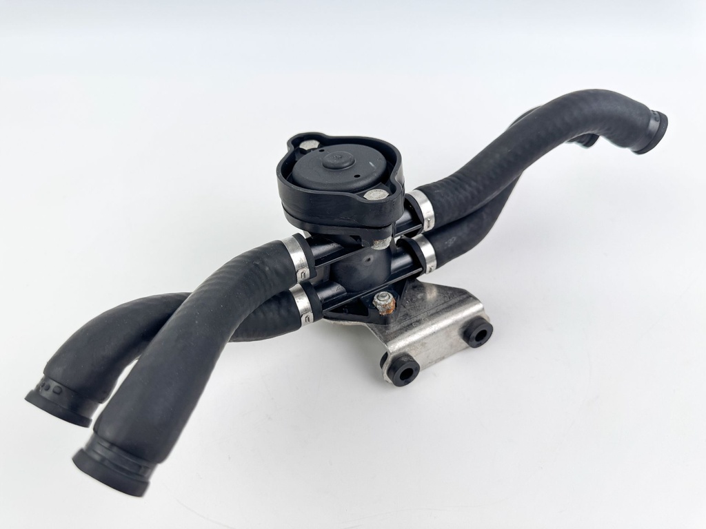 2005 Evinrude 250 HP 2 Stroke Outboard Pressure Relief Valve 5005775 OEM