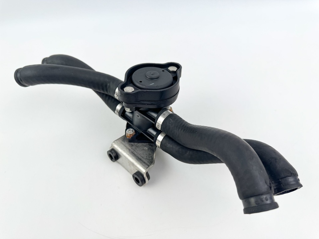 2005 Evinrude 250 HP 2 Stroke Outboard Pressure Relief Valve 5005775 OEM