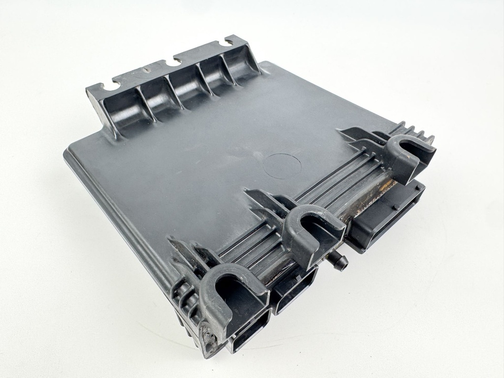 2005 Evinrude 250 HP 2 Stroke Outboard Engine Control Unit ECU 0586707 OEM