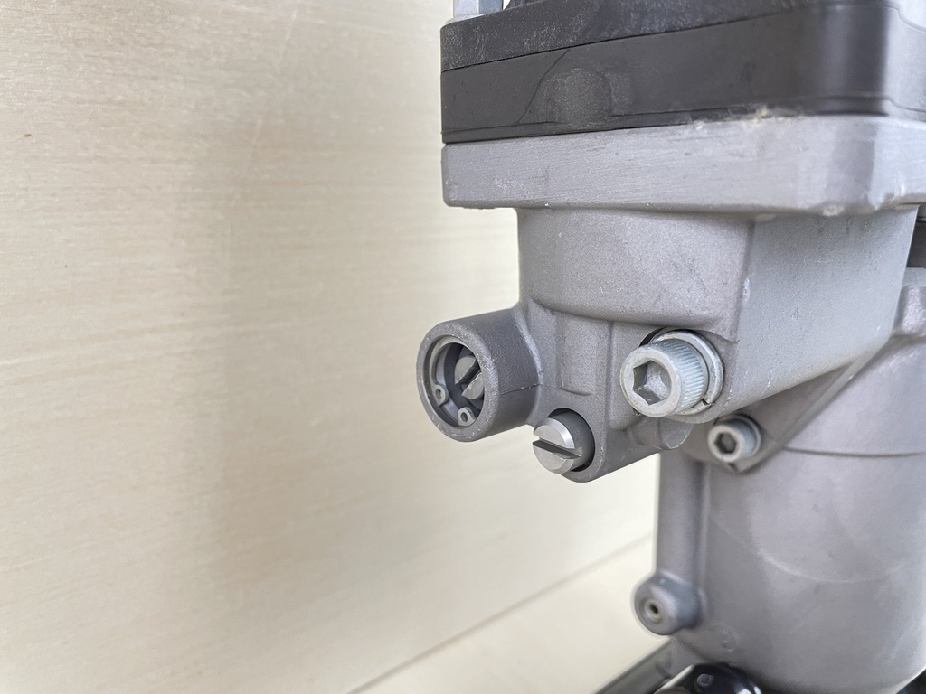 2009 Suzuki 90HP DF90 4 Stroke Outboard Power Trim & Tilt Unit Assembly 48000-87L00