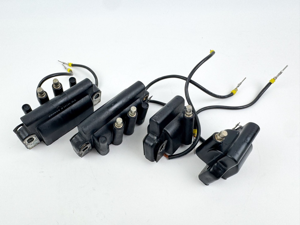 2005 Evinrude 250 HP 2 Stroke Outboard Ignition Coil Set 0586857 OEM