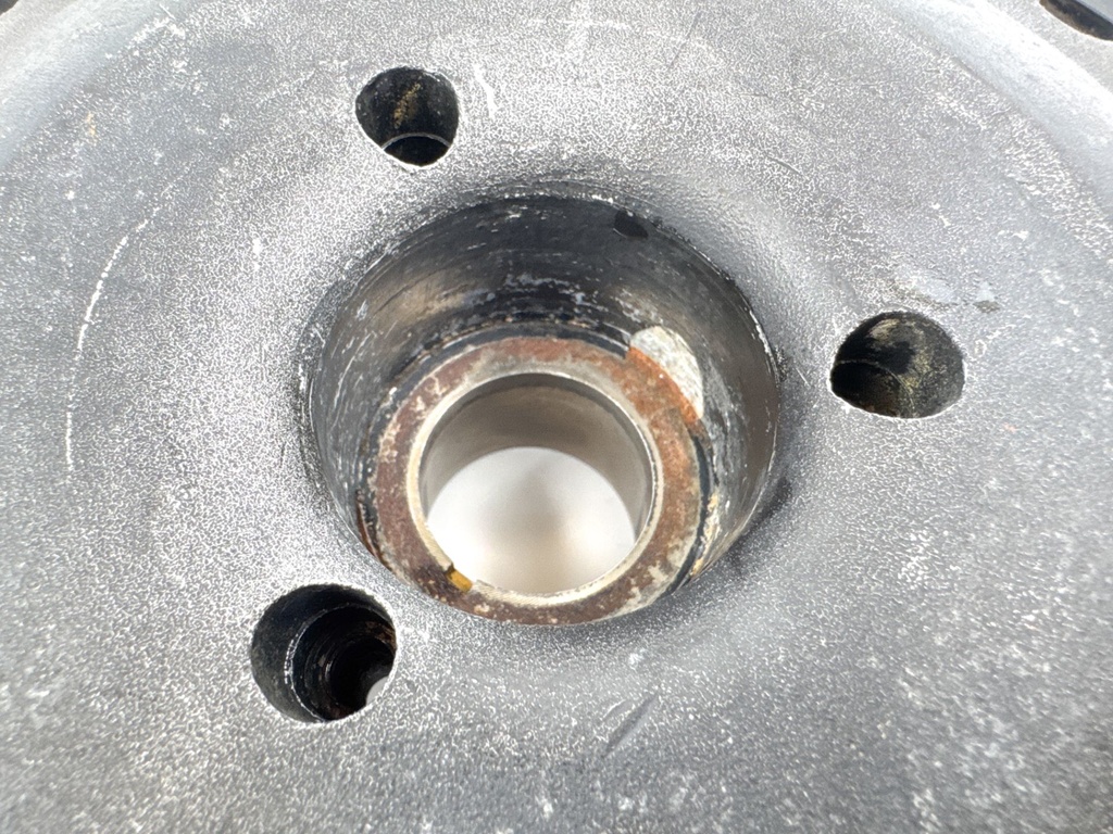 Evinrude Etec 2 Stroke Outboard 225 250 300 HP Flywheel 0586814 - Repair